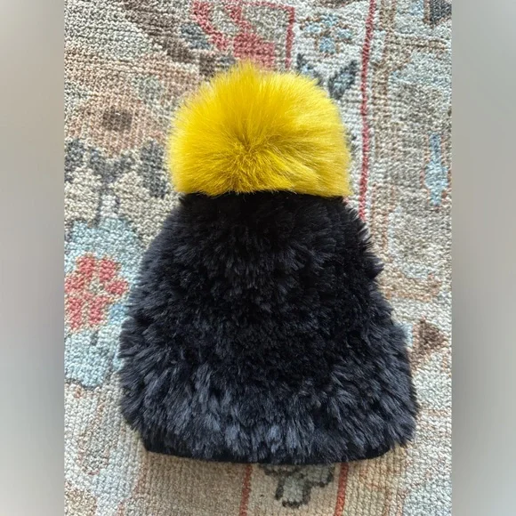Urban code London Black and Yellow Pom-Pom Kids Hat - Picture 3 of 3
